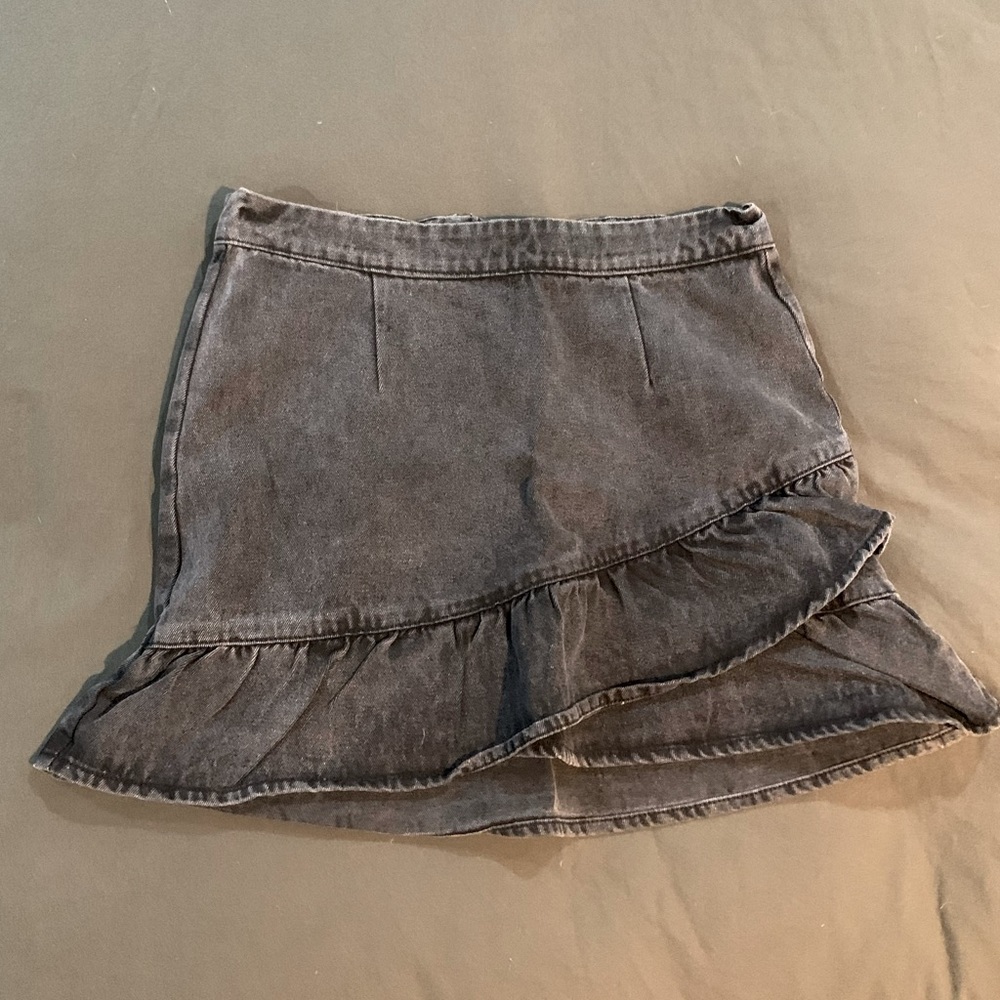 NWOT Wishlist Ruffle Denim Mini Skirt